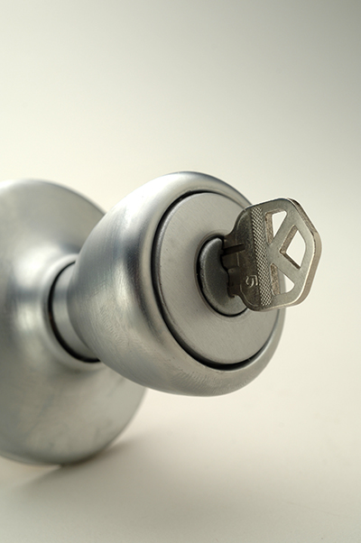 How to Clean Your Deadbolt Lock